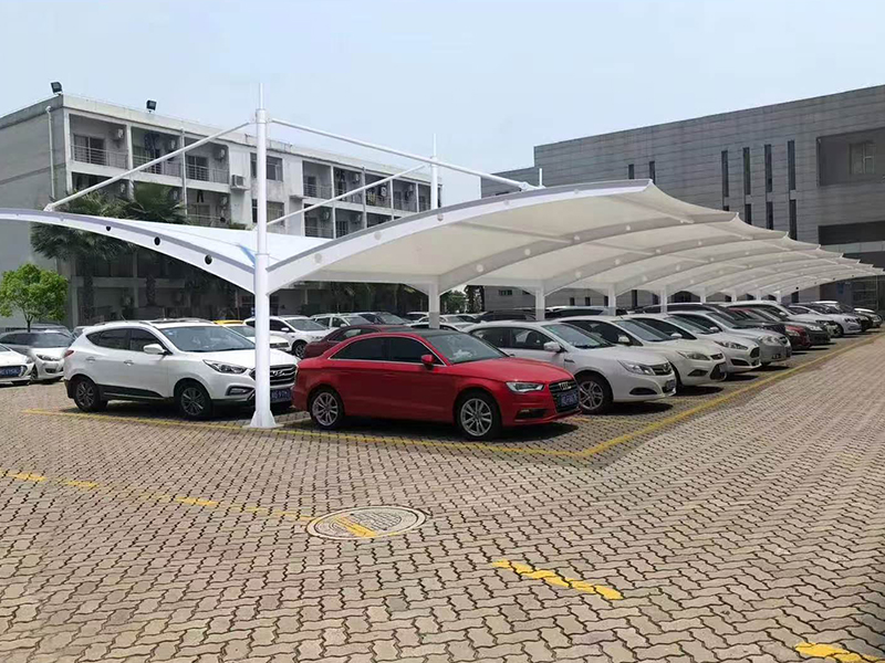 膜钢结构停车棚